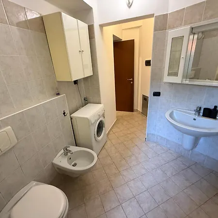 Casa Di Klara With Covered Parking & Terrace Appartement *